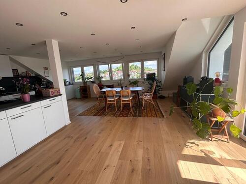 Foto - Wunderschöne exkl.3 ZKB DG Whg in Petersberg mit Balkon und Küche