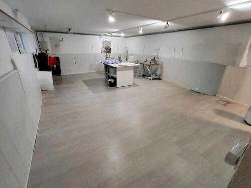 Foto - Laden Raum zu Vermieten - 227,00 EUR Kaltmiete,