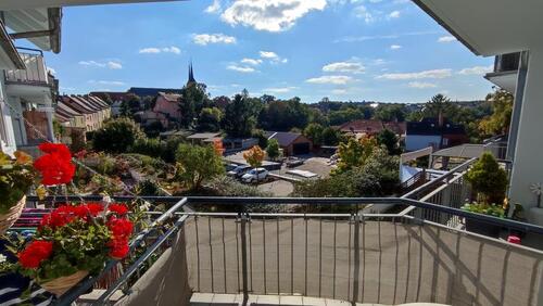 Foto - Möblierte 2-Zimmer-Wohnung mit Balkon & Tiefgaragenstellplatz
