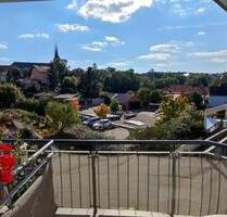 Möblierte 2-Zimmer-Wohnung mit Balkon & Tiefgaragenstellplatz - Naumburg (Saale)
