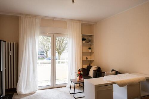 Foto - Möbelierte 1,5 Zimmer Single Wohnung mit Balkon S-Degerloch