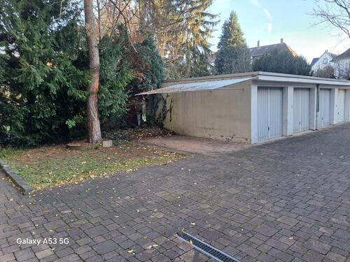 Foto - PKW Stellplatz, Carport im Innenhof
