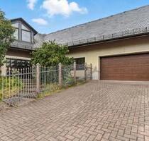 400 m² Haus in Neu-Anspach – Wohnen WG geeignet Gewerbe möglich