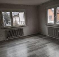 2-Zimmer-Wohnung, Gartenmitnutzung – 72 m², renovierungsbedürftig - Keltern