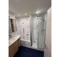 1 Zimmer Wohnung Helle und moderne schaftsküche mit Herd - Augsburg Pfersee