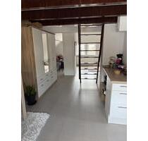 1,5-Zimmer Dachgeschosswohnung mit Blick auf die Weinberge - Esslingen am Neckar Brühl