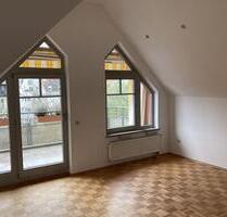 Helle 2-Zimmer Maisonette-Wohnung mit Balkon in Ellwangen - Ellwangen (Jagst)