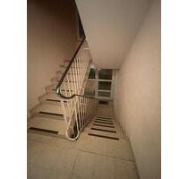 Vermietete 2-Zimmer Wohnung ZUM VERKAUF im EG mit Balkon in FFM - Frankfurt am Main Nied