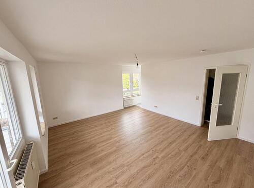 Foto - Renovierte 1-Zimmer-Wohnung mit Balkon & neuer Küche nahe Basel