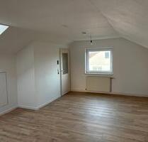 Helle 2-Zimmer-Dachgeschosswohnung in Achstetten-Stetten