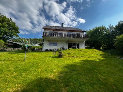 Foto - 8 Zimmer Mehrfamilienhaus, Wohnhaus zum Kaufen in Reichshof