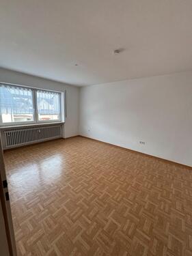 Foto - 5 Zimmer Etagenwohnung zur Miete in Wettstetten