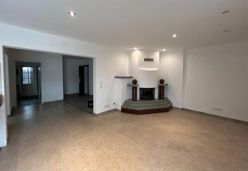 Foto - 2-Zimmer-Wohnung mit Terrasse und Doppelgarage in Staufenberg