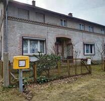 Familienhaus mit Nebengebäude und großem Grundstück - Neu Kaliß