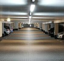 Tiefgaragenstellplatz: 93055 Regensburg, Römerstraße 9