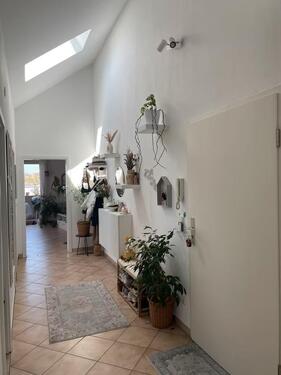 Foto - 3-Zimmer Wohnung in Sallern + moderne Einbauküche gegen Ablöse