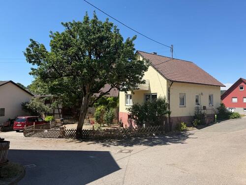 Foto - Haus mit Scheune - 500.000,00&nbsp;EUR Kaufpreis, ca.&nbsp; 93,00&nbsp;m&sup2;