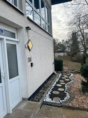 Foto - Wohnen wie im eigenen Haus-3ZKB mit eigenem Eingang und Terrasse!