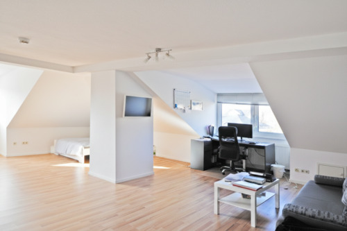 Foto - Großzügige 1-Zi.-DG-Wohnung im Herzen von Gießen