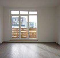 Anfragen NUR per E-Mail. Große, renovierte, sonnige 3-Zi-Wohnung mit perfektem Grundriss. - Bremerhaven