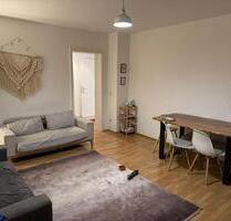 Helle 2-Zimmer-Wohnung in begehrter Lage von Leipzig-Gohlis (Süd) – mit Tageslichtbad