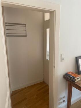 Foto - 1 Zimmer Dachgeschoßwohnung zur Miete in Frankfurt am Main