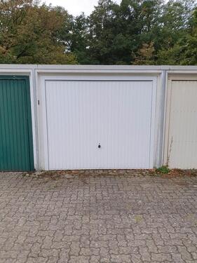 Foto - Garage in Langenhagen - 100,00 EUR Miete,