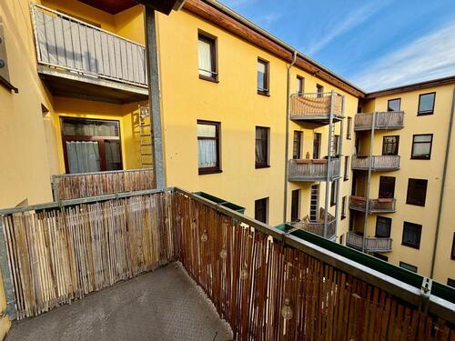 Foto - Helle 3-Raum-Wohnung mit Balkon und Einbauküche in Magdeburg-Stadtfeld Ost