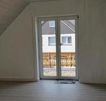 2 Zimmer Dachgeschoss ca. 63 qm KM 550 € - Bielefeld Heepen 2 Zimmer Dachgeschoss ca. 63 qm KM 550 € - Bielefeld Heepen