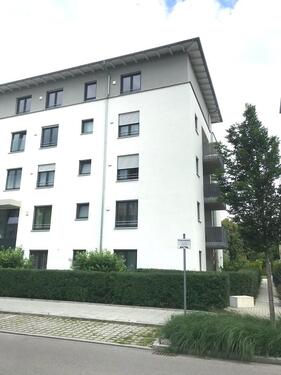 Foto - Exklusive 3 Zimmer EG-Wohnung + 150 qm Garten Germering München