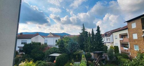 Foto - Grosse Loggia mit Blick auf das Hambacher Schloss in Neustadt