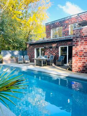 Foto - Exklusives Haus mit beheiztem Pool, Sauna, Whirlpool, Garten