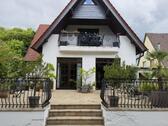 Foto - Zweifamilienhaus - 850.000,00&nbsp;EUR Kaufpreis, ca.&nbsp; 250,00&nbsp;m&sup2;