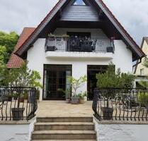 Zweifamilienhaus - 850.000,00&nbsp;EUR Kaufpreis, ca.&nbsp; 250,00&nbsp;m&sup2; in Osnabrück (PLZ: 49078) Hellern