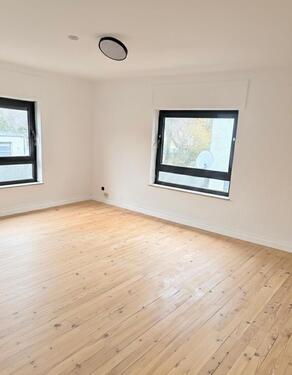 Foto - 2 Zimmer, Küche, Bad Wohnung OT Schmelz mit neuer Küche