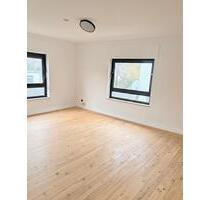 2 Zimmer, Küche, Bad Wohnung OT Schmelz mit neuer Küche