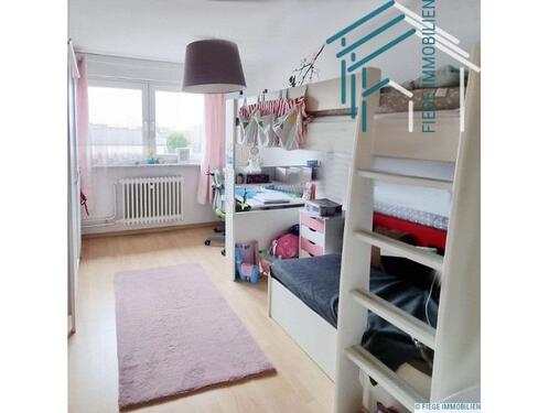 Foto - RODGAU: Gepflegte 4 Zimmerwohnung ohne Balkon