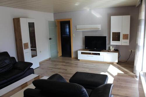 Foto - 7 Zimmer Mehrfamilienhaus, Wohnhaus zum Kaufen in Hallerndorf