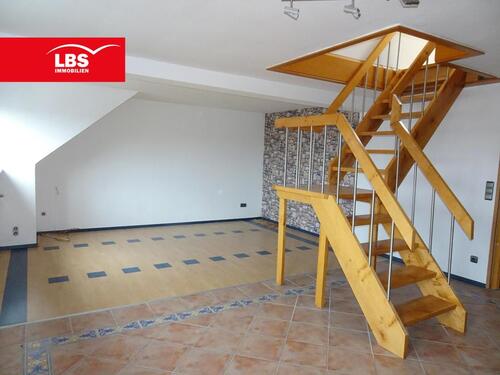 Foto - Wohnen und Arbeiten über zwei Ebenen !