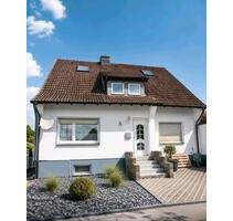 ZweifamilienhausMehrgenerationenhaus in Warstein mit Garage