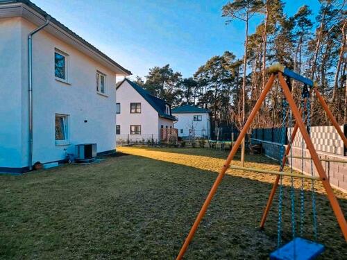 Foto - Charm. Einfamilienhaus mit PV in Berlin Nähe von privat Bj. 2022