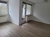 Foto - Helle 3-Zimmer Wohnung im 3. OG mit Balkon in Bremen-Huchting von