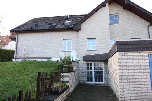Foto - Zweifamilienhaus mit großem Grundstück in Lämershagen – ideal für