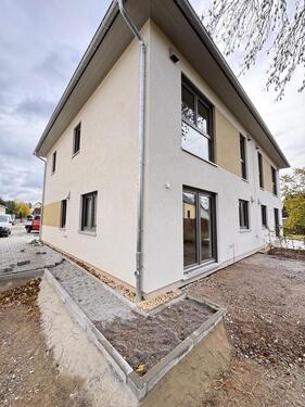 Foto - Letzte Doppelhaushälfte zur Miete – Erstbezug mit Garten & Terrasse!