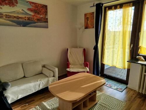 Foto - 2ZKB vorderer Westen EBK, Südbalkon, Badewanne, Einbauküche