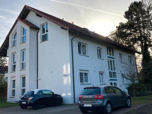 Foto - Helle 2 ZKB im ruhigen 6 Fam.-Haus inkl. EBK, Balkon u. Carport