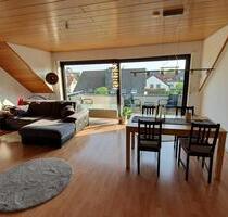2-Zimmer DG Wohnung, 85 m², Küche, Balkon, in Kriftel