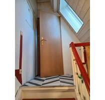 Dachgeschoßwohnung - 220,00&nbsp;EUR Kaltmiete, ca.&nbsp; 30,00&nbsp;m&sup2; in Iserlohn (PLZ: 58640) Sümmern