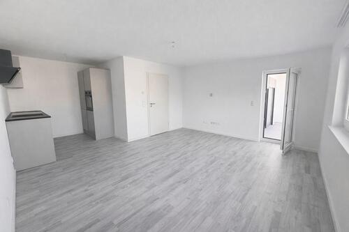 Foto - Erstbezug! Hochwertige: 3 Zi Wohnung mit Loggia & neuer Küche
