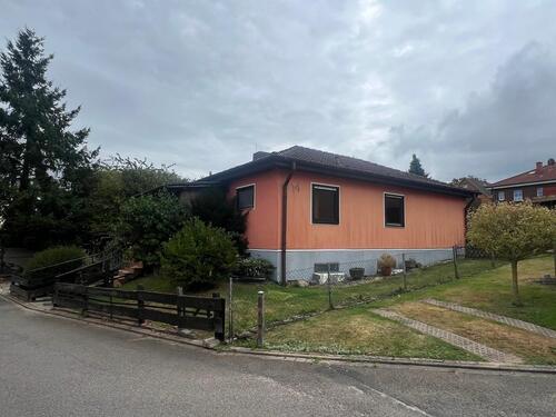 Foto - Winkelbungalow mit 2 Garagen Garten 693m² Keller in Antendorf